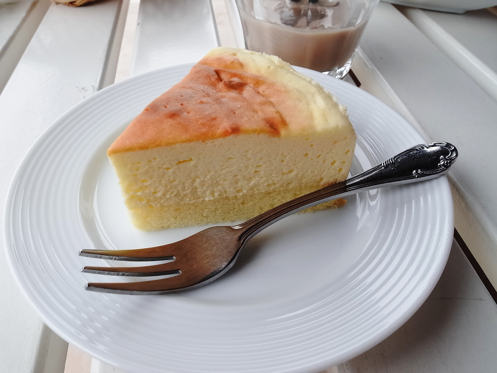 食後に高原チーズケーキ(330円)。