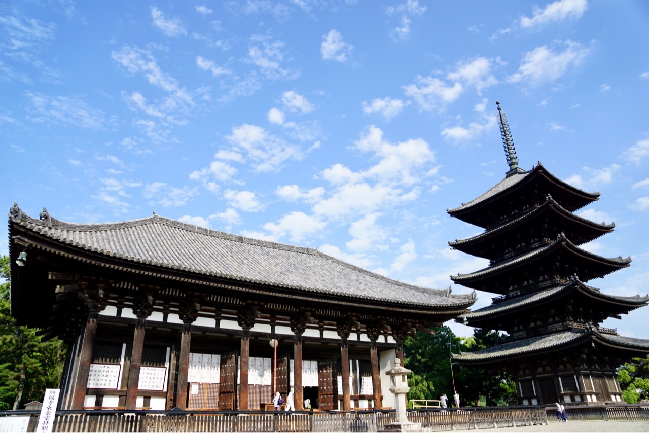 興福寺五重塔と東金堂　