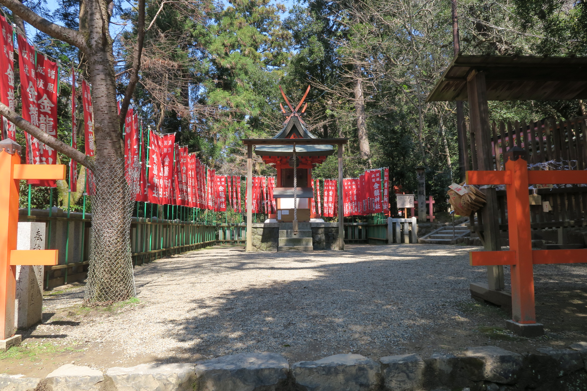 奈良のパワースポット・金龍神社。金運財運アップで人気のある「金龍神社」です。